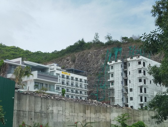 Bất chấp bị cưỡng chế, khu biệt thự Ocean View Nha Trang vẫn vô tư xây dựng - ảnh 5