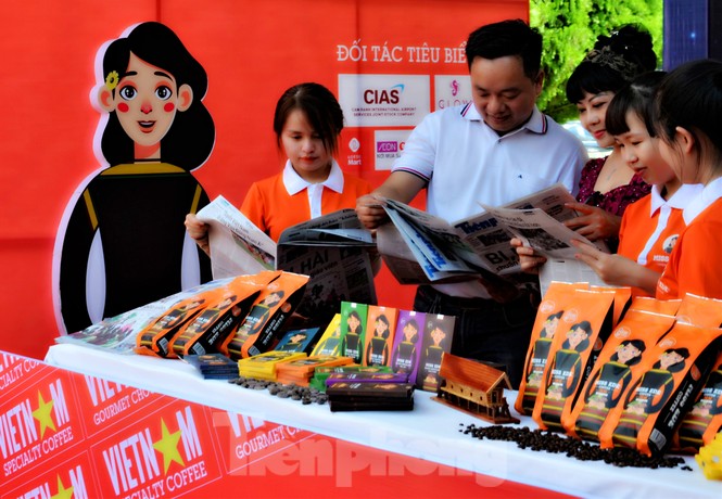 Đắk Lắk: Nông dân và trí thức cùng hào hứng khởi nghiệp - ảnh 1
