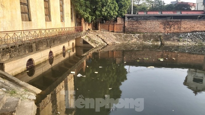 Ghê sợ dòng kênh đen ngòm, sủi bọt đổ ra sông lớn ở Bắc Ninh - ảnh 3