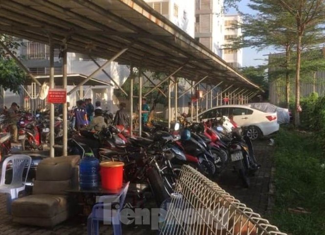 Nghi án nhảy từ lầu 5 chung cư, người đàn ông tử vong - ảnh 1