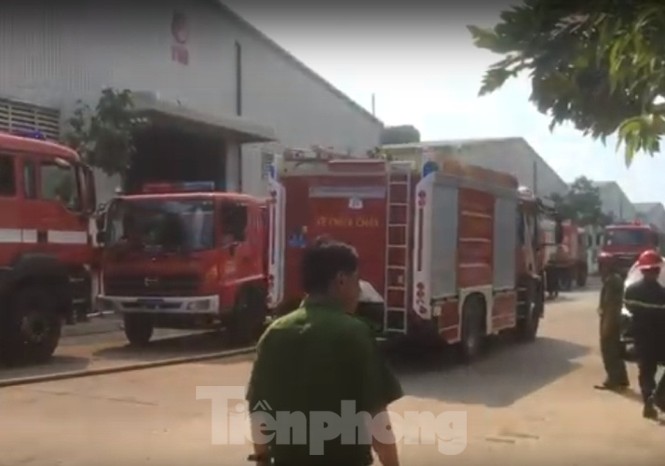 Lửa bao trùm 2 công ty ở Bình Dương khi công nhân đang ngủ trưa - ảnh 4