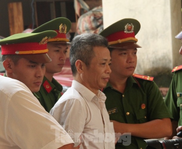 Trả hồ sơ điều tra lại vụ cựu Bí thư TX Bến Cát - ảnh 1