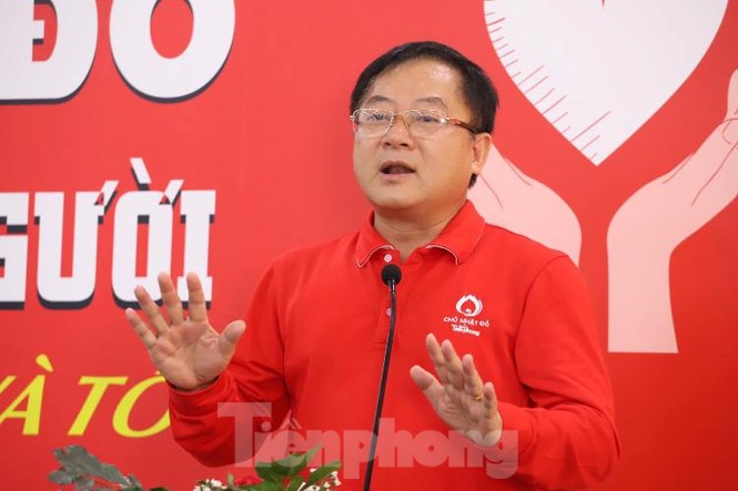 Nụ cười ‘tỏa nắng’ của các bạn trẻ tại ngày hội hiến máu Chủ nhật đỏ - ảnh 1