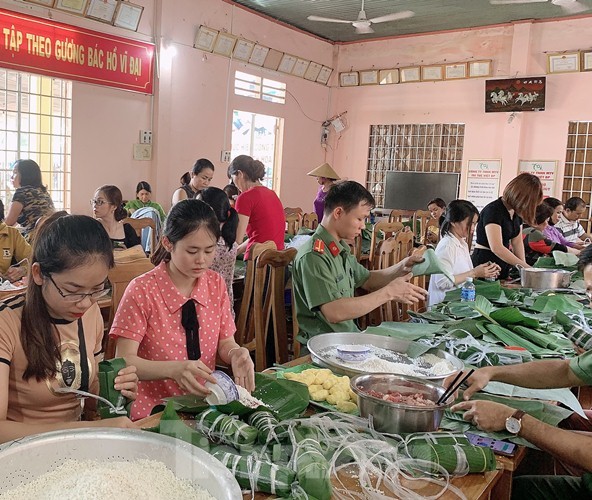 Tuổi trẻ Bình Dương và Bình Phước về miền Trung khắc phục sau thiên tai - ảnh 2