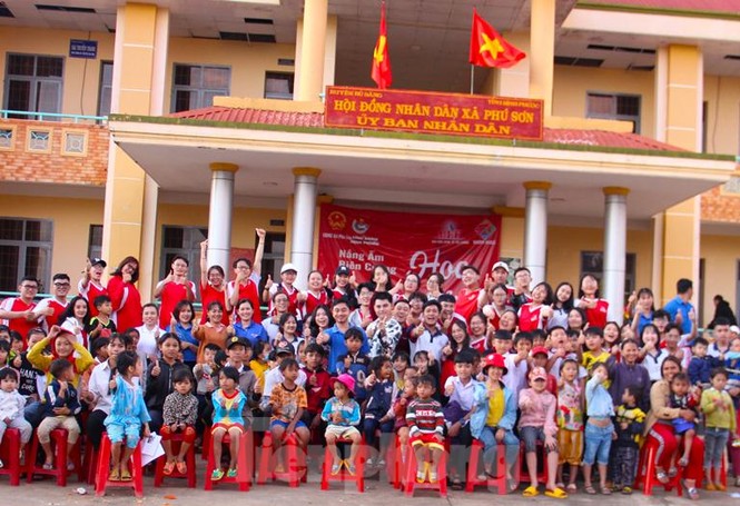 Loạt hành động ý nghĩa mừng 90 năm thành lập Đoàn của tuổi trẻ Bình Phước - ảnh 4
