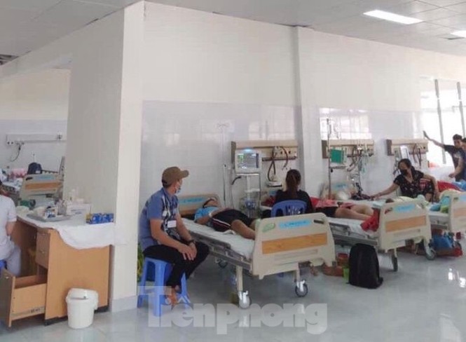 Những bệnh nhân đầu tiền đến điều trị tại bệnh viện trăm tỉ đồng bỏ hoang - ảnh 4