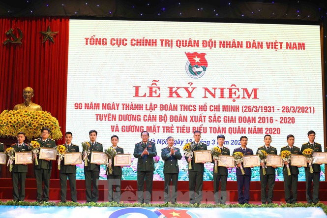 Tổng Cục Chính trị tuyên dương Gương mặt trẻ tiêu biểu toàn quân năm 2020 - ảnh 4