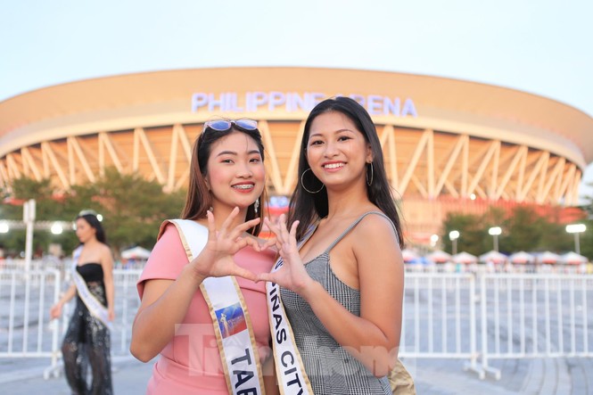 Bóng hồng nóng bỏng trong Lễ khai mạc SEA Games 30 - ảnh 5