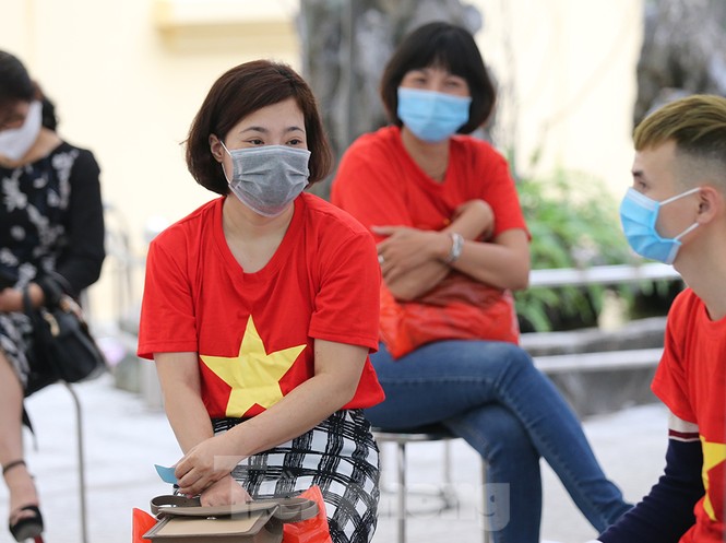 Tiêm thử nghiệm vắc xin ngừa COVID-19 giai đoạn 2 cả người có bệnh lý nền - ảnh 3