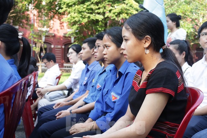 Thiết thực, ý nghĩa chặng hai hành trình ‘Tôi yêu Tổ quốc tôi’ năm 2020 tại Huế - ảnh 6