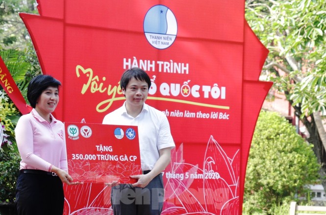 Thiết thực, ý nghĩa chặng hai hành trình ‘Tôi yêu Tổ quốc tôi’ năm 2020 tại Huế - ảnh 9