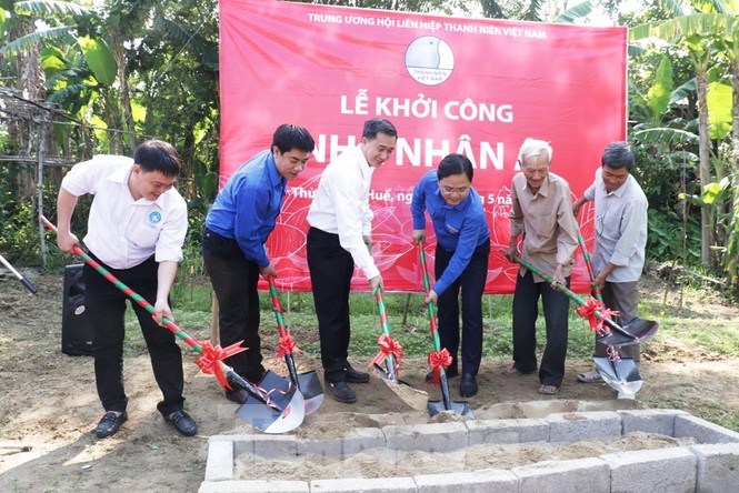 Thiết thực, ý nghĩa chặng hai hành trình ‘Tôi yêu Tổ quốc tôi’ năm 2020 tại Huế - ảnh 14