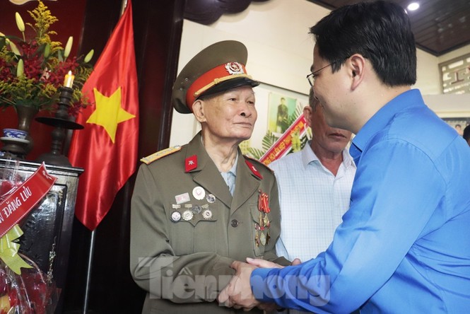 Thiết thực, ý nghĩa chặng hai hành trình ‘Tôi yêu Tổ quốc tôi’ năm 2020 tại Huế - ảnh 13