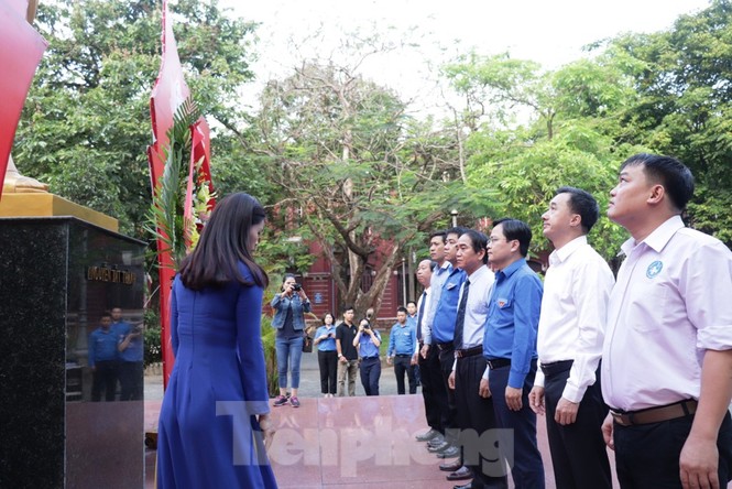 Thiết thực, ý nghĩa chặng hai hành trình ‘Tôi yêu Tổ quốc tôi’ năm 2020 tại Huế - ảnh 1