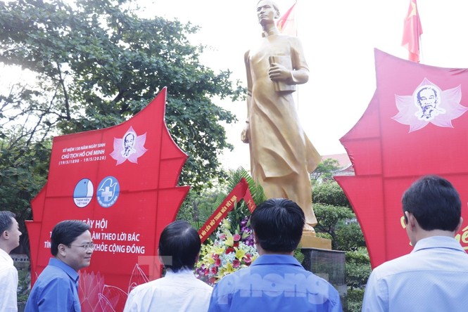 Thiết thực, ý nghĩa chặng hai hành trình ‘Tôi yêu Tổ quốc tôi’ năm 2020 tại Huế - ảnh 2