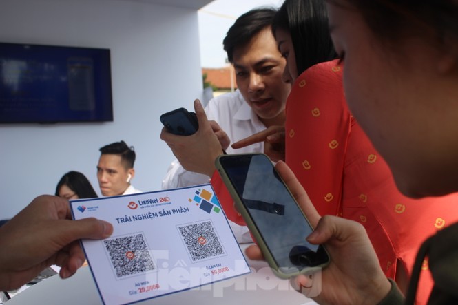 Nhiều công nghệ mới khiến giới trẻ xếp hàng chờ dùng thử tại Sóng Festival - ảnh 13