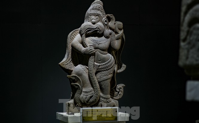 Chiêm ngưỡng vẻ đẹp phù điêu nữ thần Sarasvati vừa được công nhận bảo vật quốc gia - ảnh 7