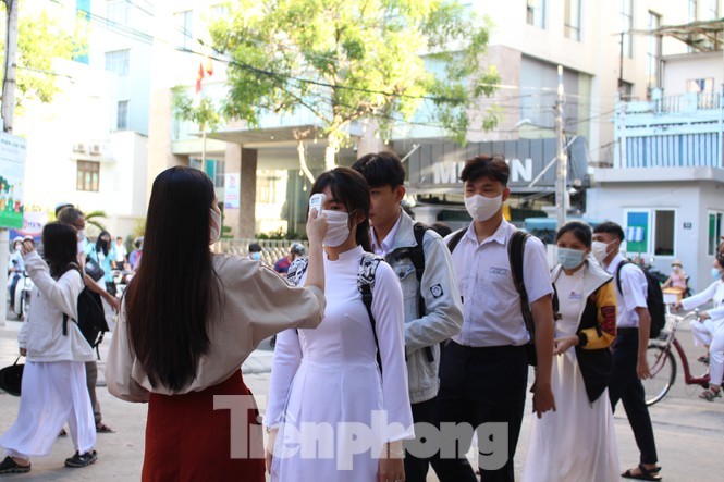Ngày đầu tiên chính thức đến trường của teen Đà Nẵng trong năm học mới - ảnh 7