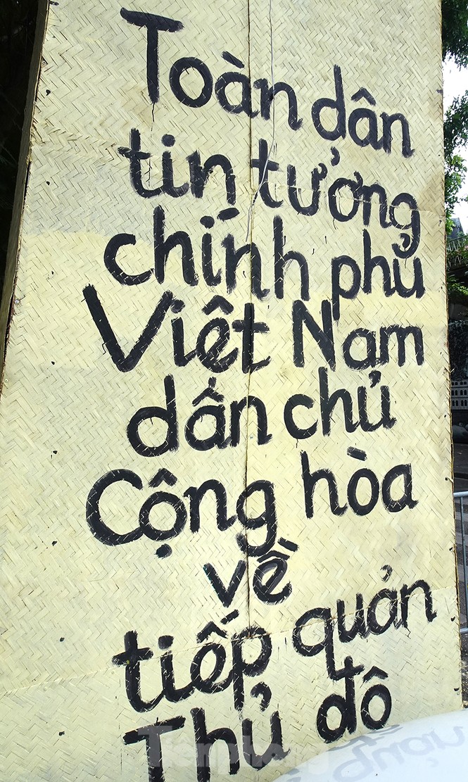 Tái hiện thời khắc lịch sử giải phóng Thủ đô cách đây 65 năm - ảnh 4