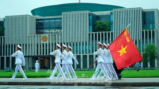 Lễ thượng cờ rủ Quốc tang nguyên Tổng Bí thư Lê Khả Phiêu - ảnh 17