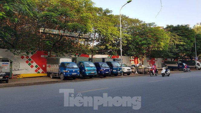 Cử tri đề nghị xử lý dự án chợ Xuân La 'ôm đất' 9 năm muốn chỉnh quy hoạch - ảnh 1