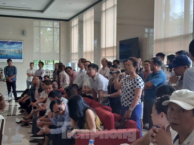 Khách vây dự án liên quan Vũ nhôm đòi nhà, chủ đầu tư nói chờ kết luận Thanh tra - ảnh 1