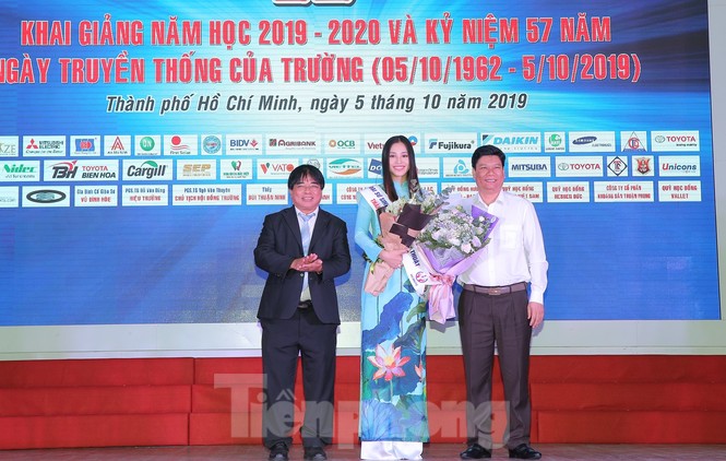 Hoa hậu Tiểu Vy làm Đại sứ Sinh viên Trường ĐH Sư phạm Kỹ thuật TPHCM - ảnh 2