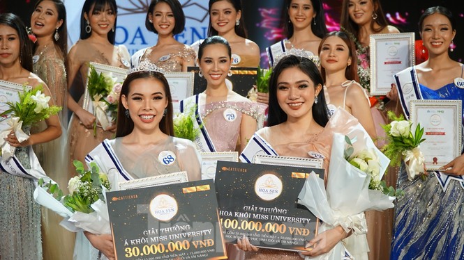 Võ Ngọc Hồng Đào đăng quang 'Nét đẹp sinh viên HSU 2020' - ảnh 8