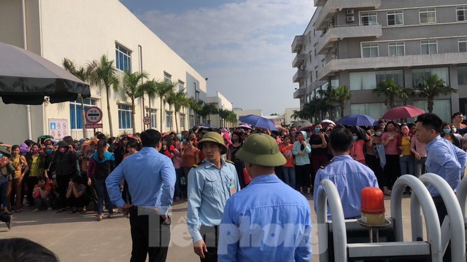 Công an điều tra vụ hàng trăm công nhân ở Vĩnh Phúc nhập viện nghi ngộ độc - ảnh 2