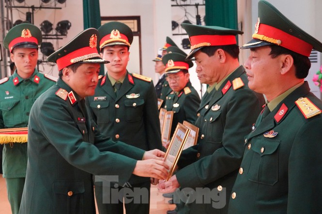 Bộ đội Hóa học tẩy trùng, vệ sinh môi trường hơn 3,8 triệu m2 - ảnh 2