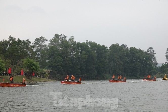 Quân đội diễn tập phòng thủ dân sự liên tỉnh ứng phó sự cố môi trường - ảnh 4