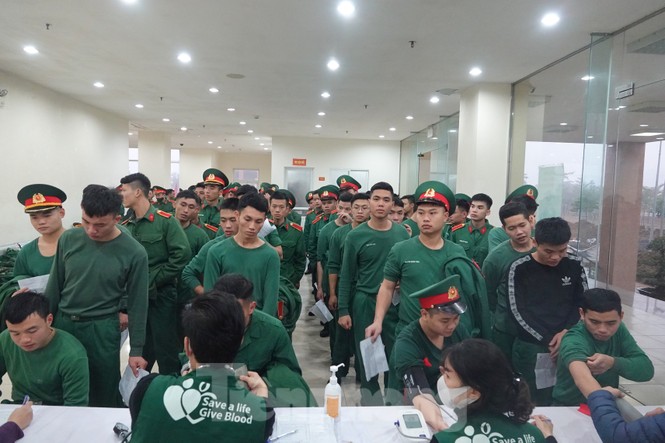 Sĩ quan quân đội tương lai hưởng ứng Chủ nhật Đỏ lần thứ XIII - ảnh 3