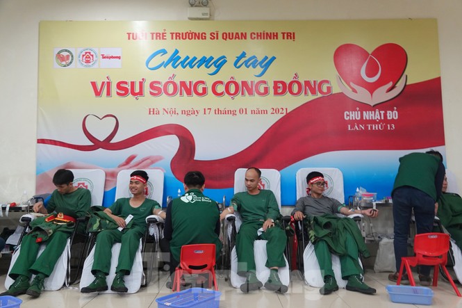 Sĩ quan quân đội tương lai hưởng ứng Chủ nhật Đỏ lần thứ XIII - ảnh 4