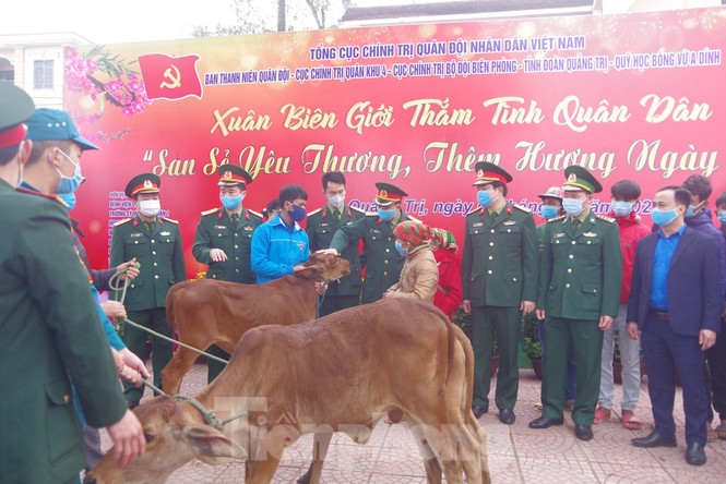 Tỉnh đoàn Quảng Trị mang Tết nghĩa tình đến với đồng bào - ảnh 1