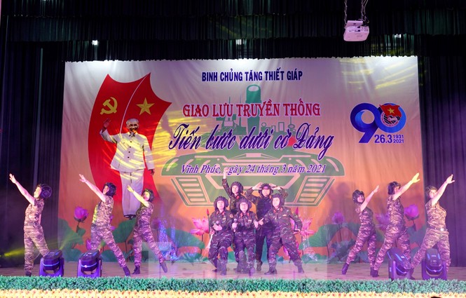 Tuổi trẻ Tăng thiết giáp tiến bước dưới cờ Đảng - ảnh 10