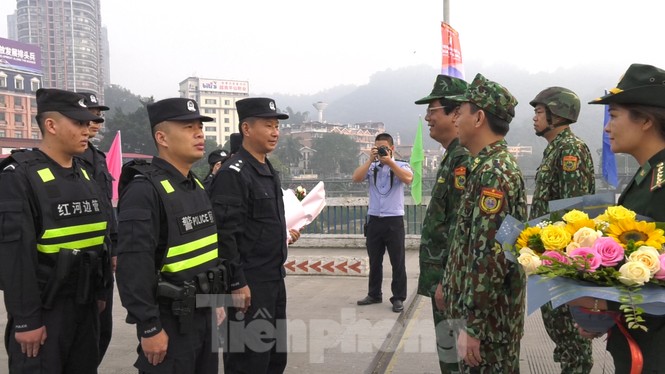 Biên Phòng Việt – Trung tuần tra thi hành pháp luật vùng biên giới - ảnh 1