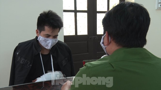 Kẻ sản xuất, tiêu thụ gần 1 tỷ đồng học in tiền giả... trên mạng - ảnh 2
