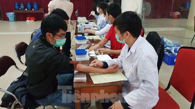 Chủ nhật Đỏ - ảnh 10