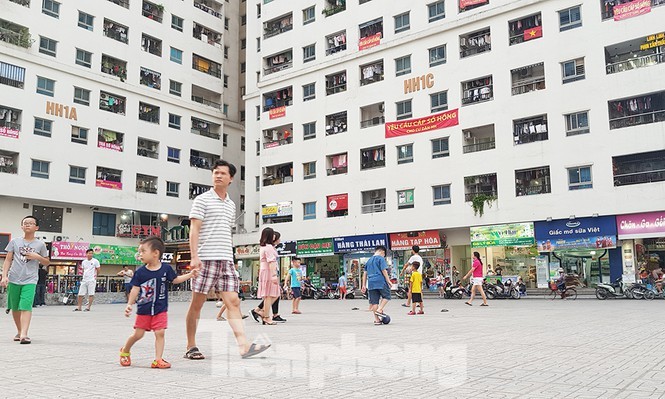 Yêu cầu làm ‘sổ đỏ’ cho khu chung cư vạn dân ở Hà Nội - ảnh 1