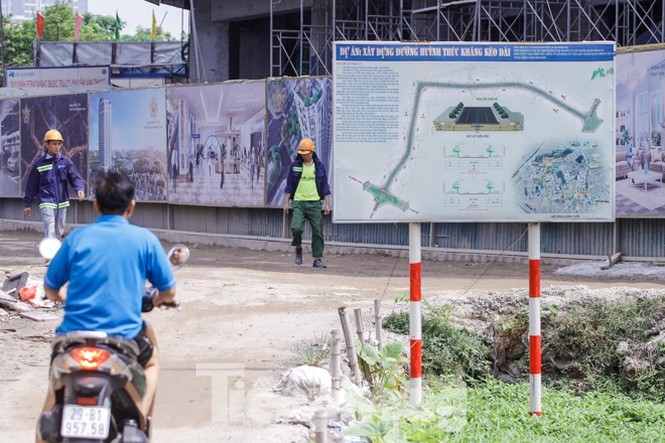Hà Nội nới tiến độ đường Huỳnh Thúc Kháng kéo dài đến năm 2022 - ảnh 1