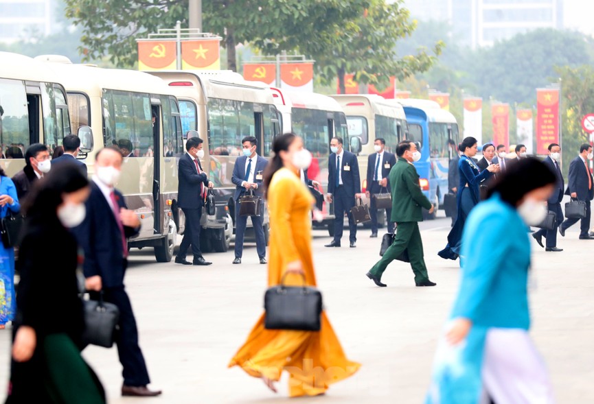 Đại hội bắt đầu bỏ phiếu bầu Ban Chấp hành Trung ương khóa XIII - ảnh 3