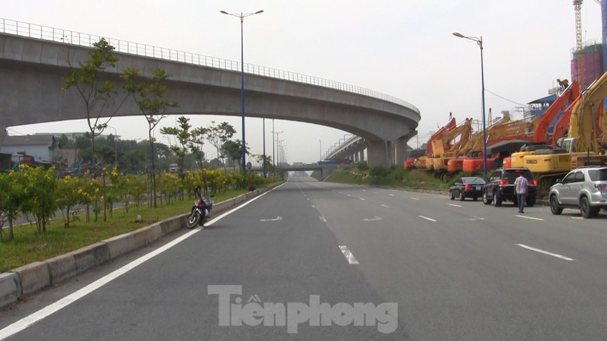Nhìn từ trên cao nút giao thông cửa ngõ phía Đông Sài Gòn vừa thông xe - ảnh 6