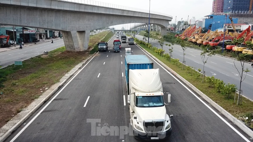 Nhìn từ trên cao nút giao thông cửa ngõ phía Đông Sài Gòn vừa thông xe - ảnh 8