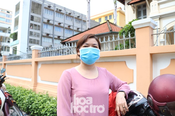 Phỏng vấn nhanh phụ huynh trước giờ G kì thi THPT Quốc Gia 2020: Tự tin con đạt 26 điểm - ảnh 4