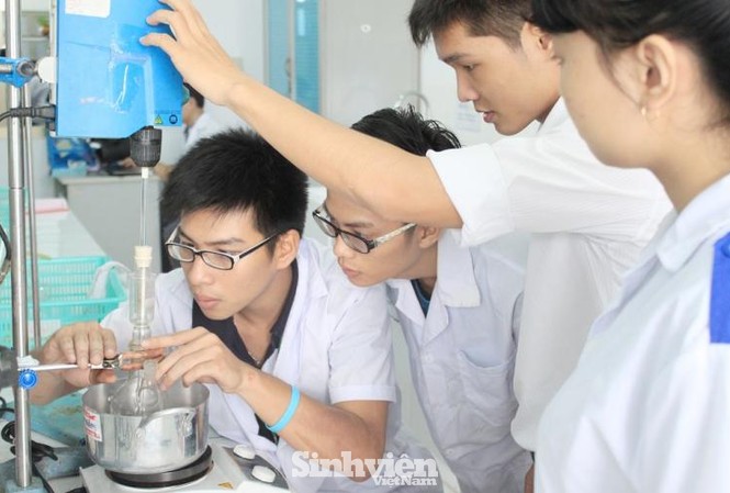 Nhà khoa học Việt tham gia Ban biên tập của tạp chí quốc tế ISI Nhà khoa học Việt tham gia Ban biên tập của tạp chí quốc tế ISI