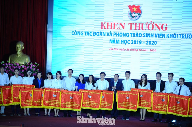Gần 500 triệu đồng từ các cơ sở Đoàn - Hội Thủ đô ủng hộ đồng bào miền Trung - ảnh 2
