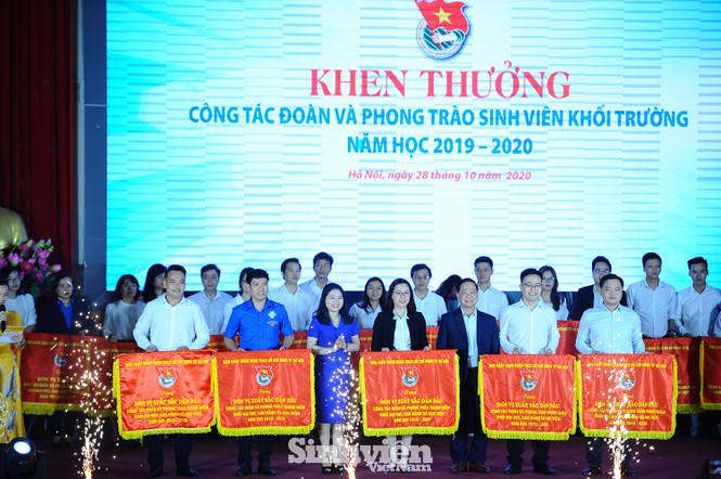 Gần 500 triệu đồng từ các cơ sở Đoàn - Hội Thủ đô ủng hộ đồng bào miền Trung - ảnh 5