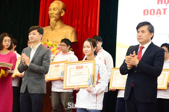 Vinh danh 24 học sinh giành giải Olympic quốc tế năm 2020 - ảnh 3