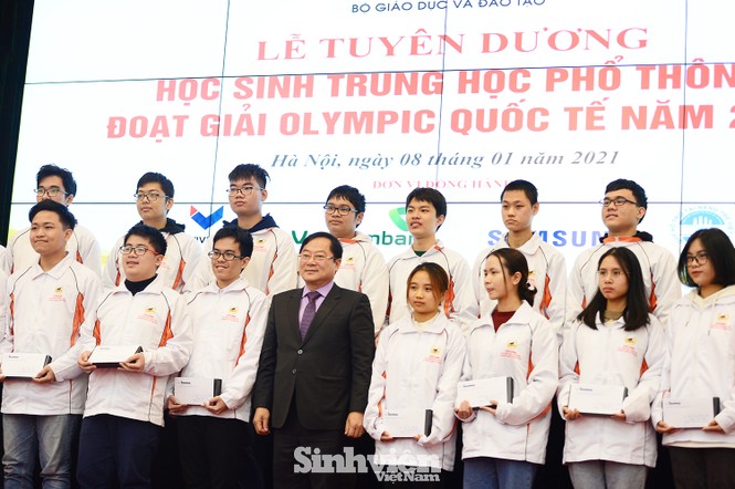 Vinh danh 24 học sinh giành giải Olympic quốc tế năm 2020 - ảnh 5