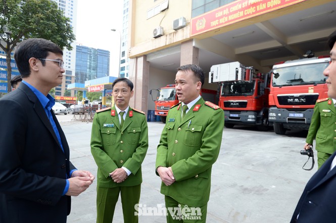 Lãnh đạo T.Ư Đoàn chúc Tết cán bộ, chiến sĩ phòng cháy chữa cháy - ảnh 3